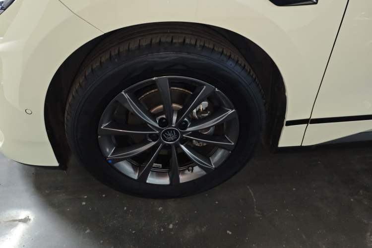 Used BYD Qin L 2025 EV 545KM Beyond Version
