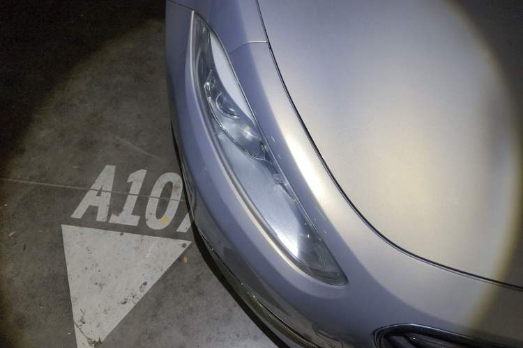 Used Fiat Viaggio 2012 1.4T Manual Enjoyment Edition Right Front Headlight