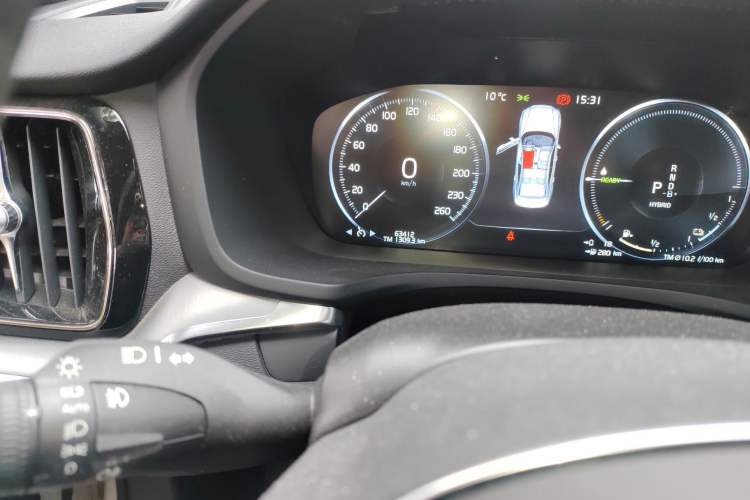 Used Volvo S60 New Energy 2021 T8 E-Drive Hybrid Four-Wheel Drive Smart Luxury Edition Odometer Close Up