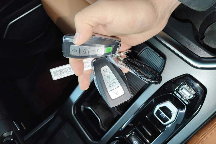 Used Geely Auto Haoyue L 2024 2.0T DCT Flagship Version Vehicle Key