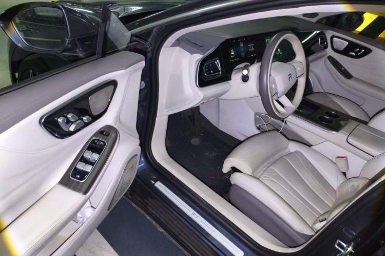 Used Rising F7 2023 Long-Range Pro Edition Driver Seat