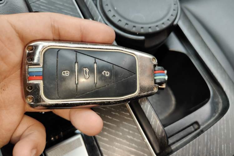 Used Venucia V 2021 260T Idol Edition