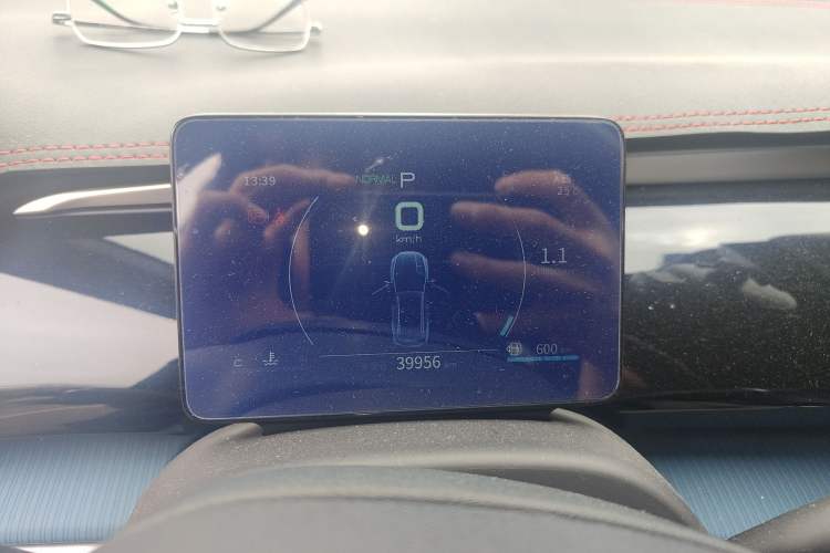 Used BYD Song Pro 2021 1.5T Automatic Xiaoyun Luxury Model Odometer Close Up