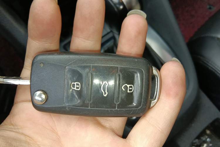 Used Volkswagen Golf 2012 1.6L Automatic Comfort Model Vehicle Key