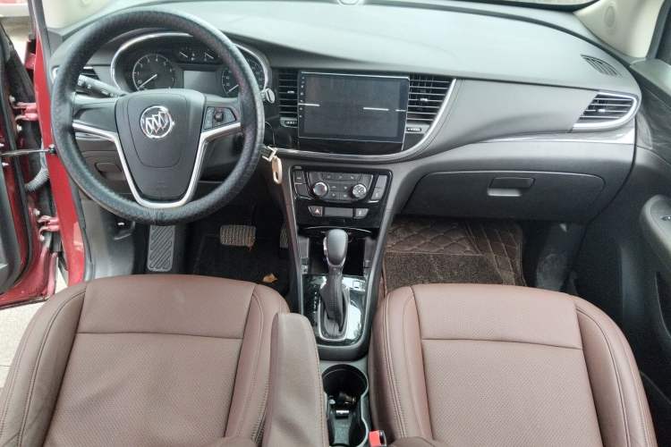 Used Buick Encore 2017 18T Automatic Two-Wheel Drive Urban Leading Model Center Console