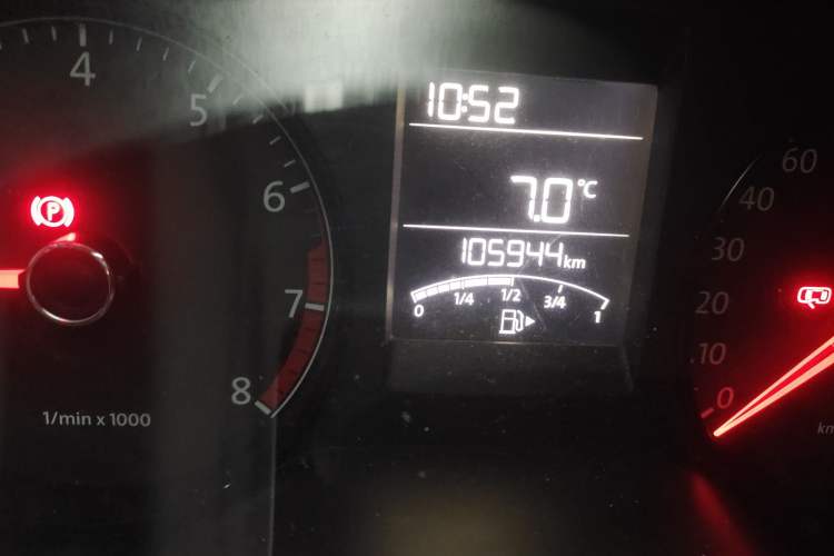 Used Volkswagen Polo 2014 1.4L Manual Fashion Edition
