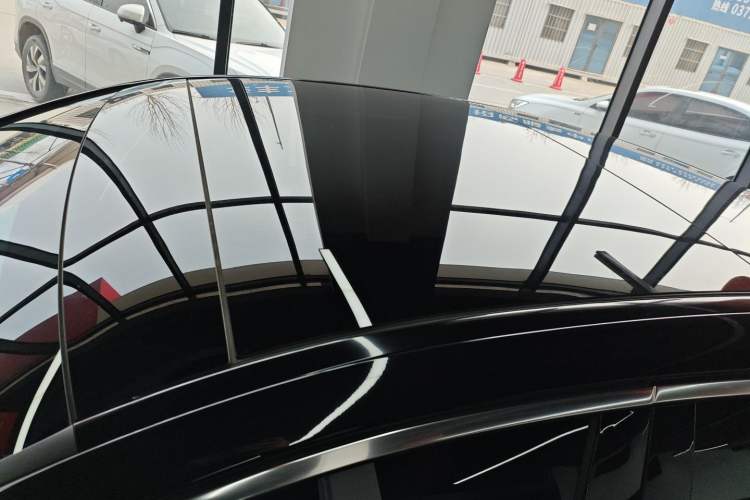 Used Mercedes-Benz E-Class 2025 E 260 L