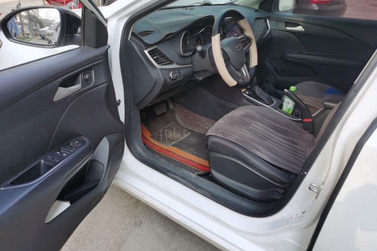 Used Chevrolet Monza 2019 Redline 320T Dual-Clutch Joyful Edition China VI Standard
