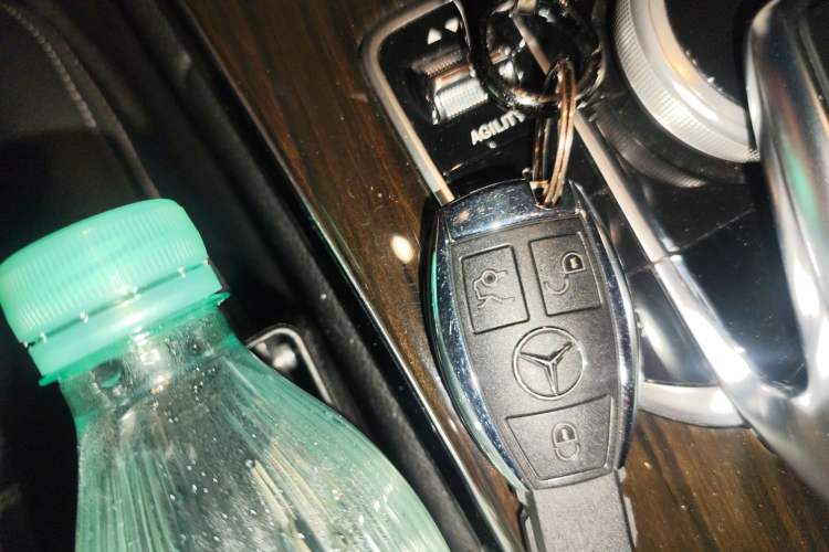 Used Mercedes-Benz C-Class 2015 Facelift C 180 L