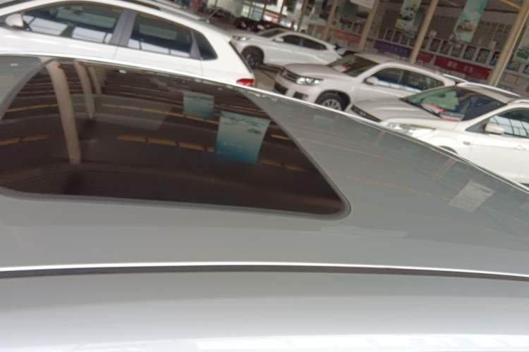 Used Toyota Levin 2019 185T CVT Luxury Edition China VI Standard Roof