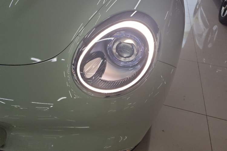 Used ORA Good Cat 2023 401 km Standard Range Luxury Version Lithium Iron Phosphate