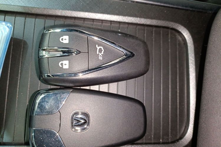 Used CHANGAN UNI-T 2022 1.5T Prestige Version
