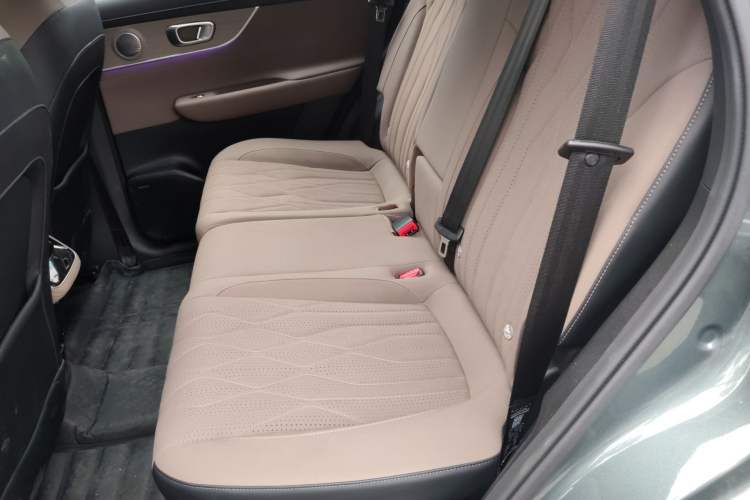 Used Chery Tiggo 8 PLUS 2025 290TGDI DCT Prestige 5-Seater Left Rear Seat