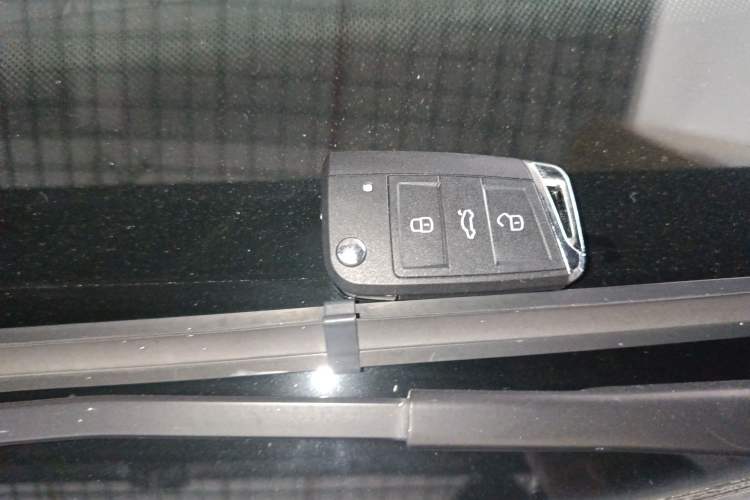 Used Volkswagen Tiguan L 2021 280TSI Automatic Two-Wheel Drive Smart Edition Vehicle Key