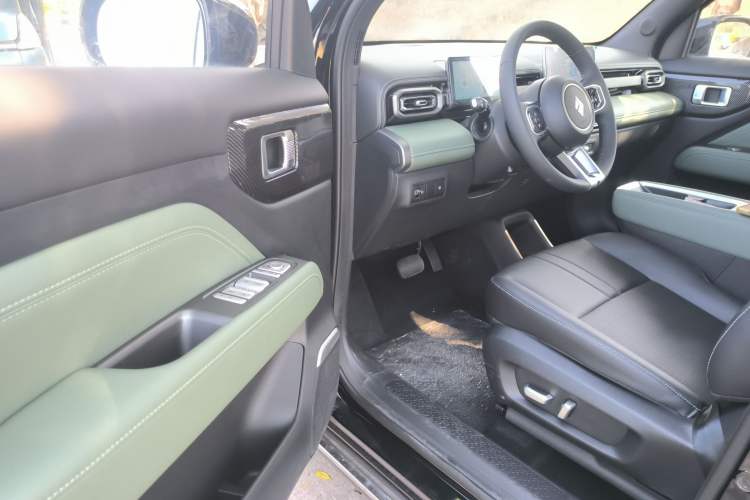 Used Baojun Spark EUV 2025 Flagship Edition 5 Seats