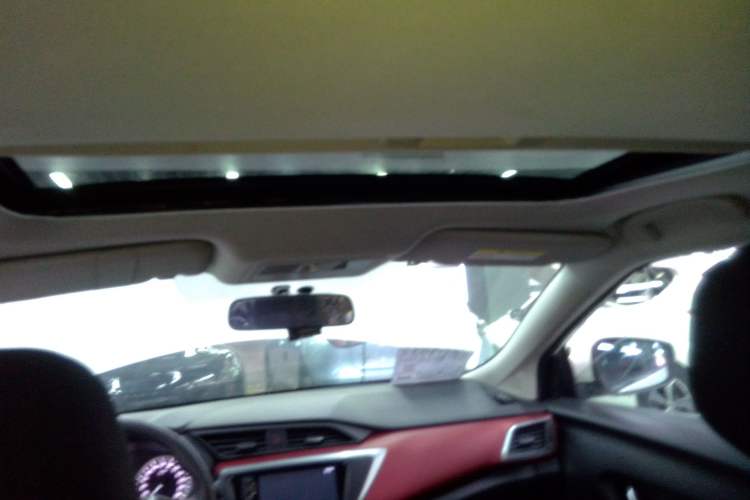 Used Nissan Lannia 2016 1.6L CVT Smart Cool Edition Headliner