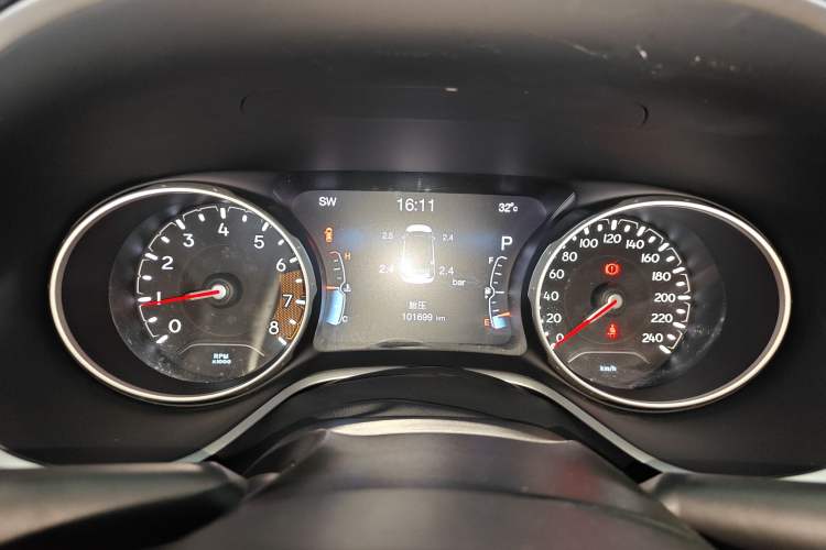 Used Jeep Compass 2017 200T Automatic Family Edition