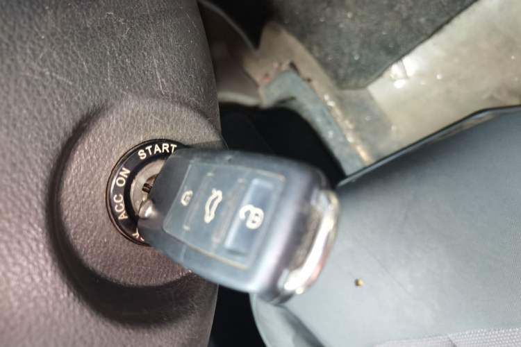 Used JAC Refine M3 2015 Maker Edition 1.6L Luxury Version
