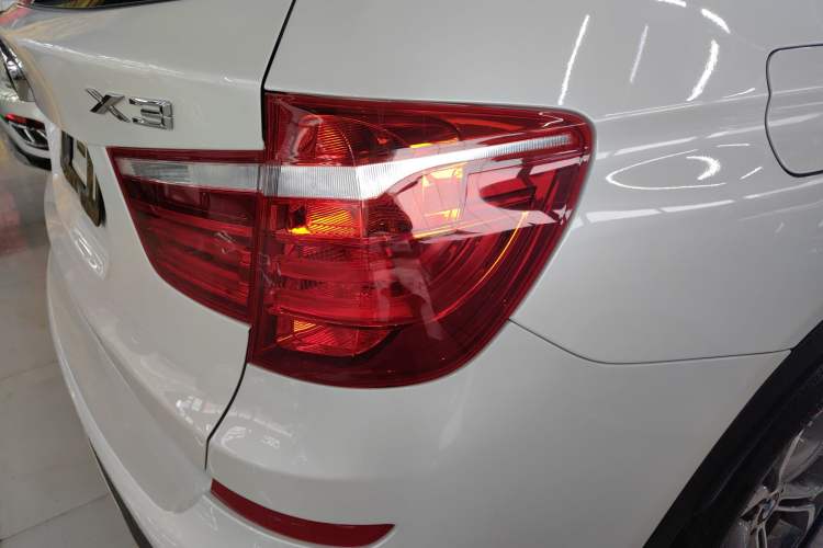 Used BMW X3 2014 xDrive20i X Design Package Right Rear Taillight