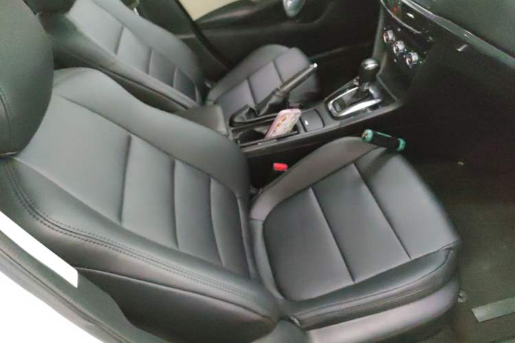 Used Mazda Atenza 2015 2.0L Blue Sky Fashion Edition