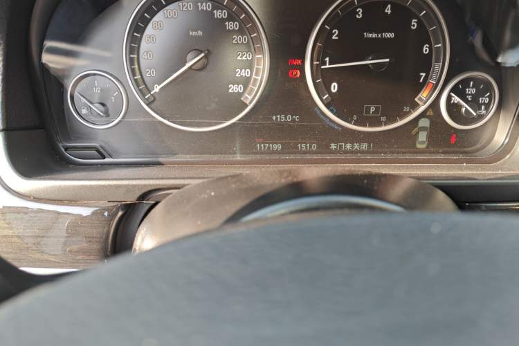 Used BMW 5 Series 2014 525Li Luxury Design Package