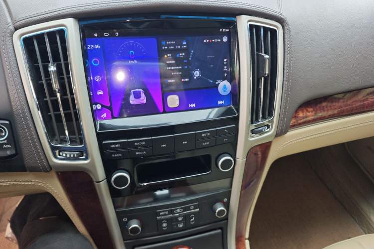 Used Cadillac SLS Seville 2011 2.0T Elite Edition Audio And AC Panel