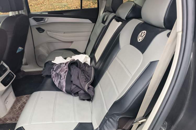 Used Volkswagen Talagon 2021 530TSI Four-Wheel Drive Flagship Shengjing Edition Pro Left Rear Seat