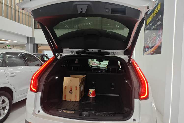 Used Cadillac XT4 2021 28T Two-Wheel Drive Leading Version