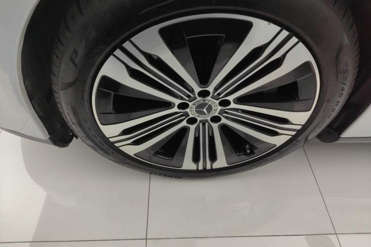 Used Mercedes-Benz EQS 2022 450+ Pioneer Edition Left Front Wheel Hub