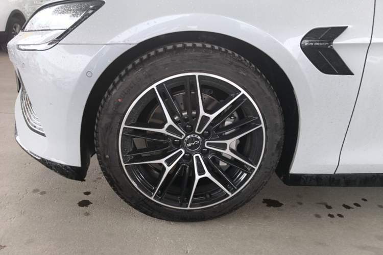 Used BYD Seal 2025 650 Long-Range Version
