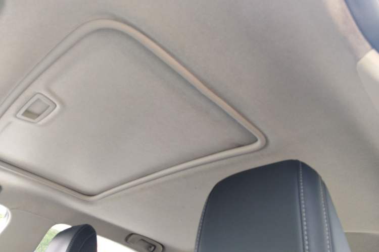 Used Chevrolet Cavalier 2019 320 Manual Xinyue Edition Headliner