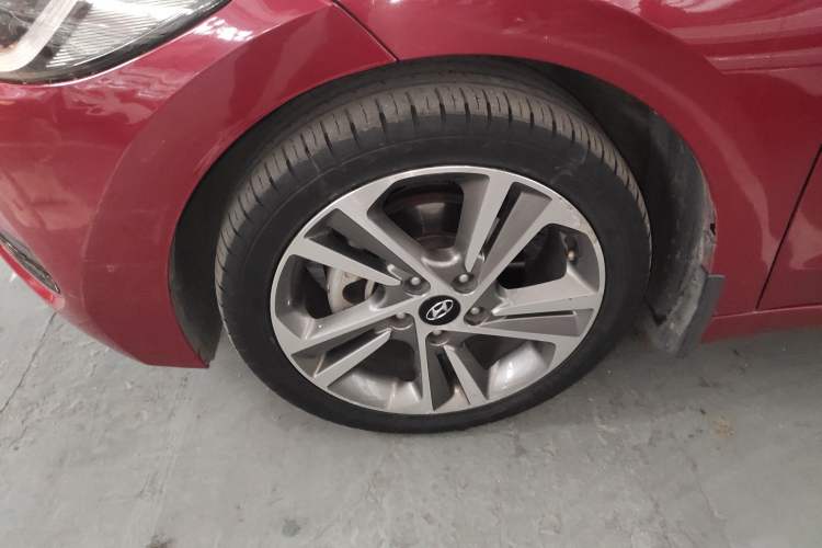 Used Hyundai Elantra (6th Generation / Lingdong) 2016 1.6L Automatic ZhiXuan · Youth Edition