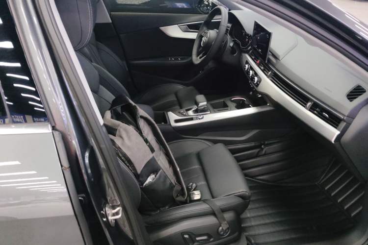 Used Audi A4L 2020 40 TFSI Fashion Dynamic Model