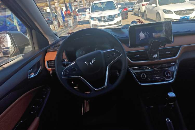 Used Wuling Hongguang S3 2018 1.5T Manual Luxury Model China V Standard
