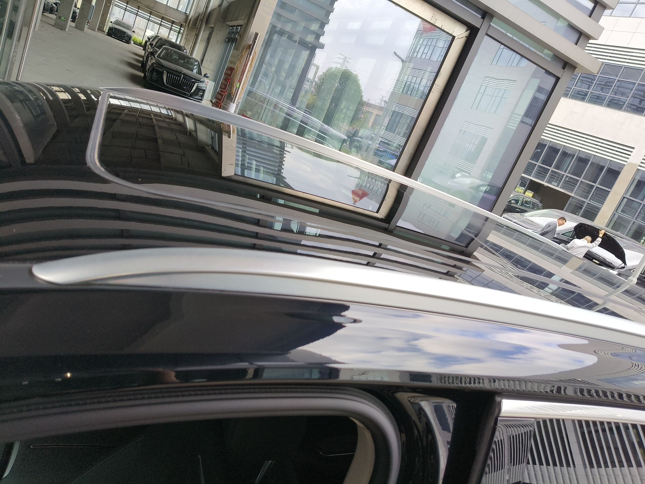 Hongqi HS7 PHEV 2024 2.0T PHEV Four-Wheel Drive Flagship Edition 6 Seats — снимка 7