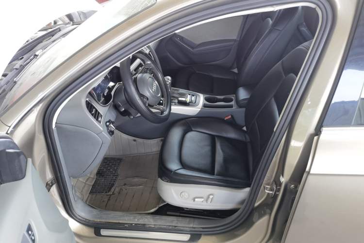 Used Audi A4L 2013 35 TFSI Automatic Standard Model Left Front Seat