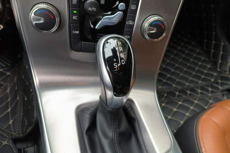 Used Volvo S60 2018 S60L T4 Smart & Ambitious Edition