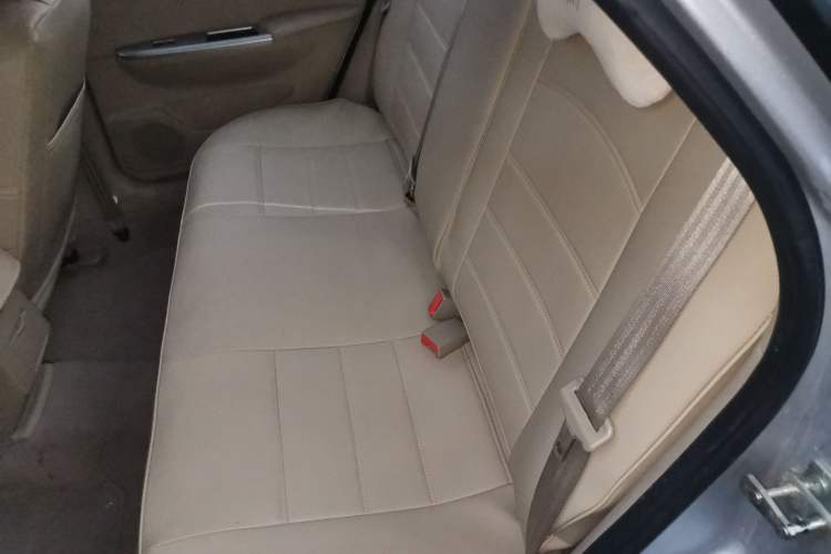 Used Buick Excelle 2013 1.5L Automatic Classic Model Left Rear Seat