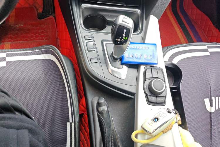 Used BMW 3 Series 2014 320Li Fashion Model
