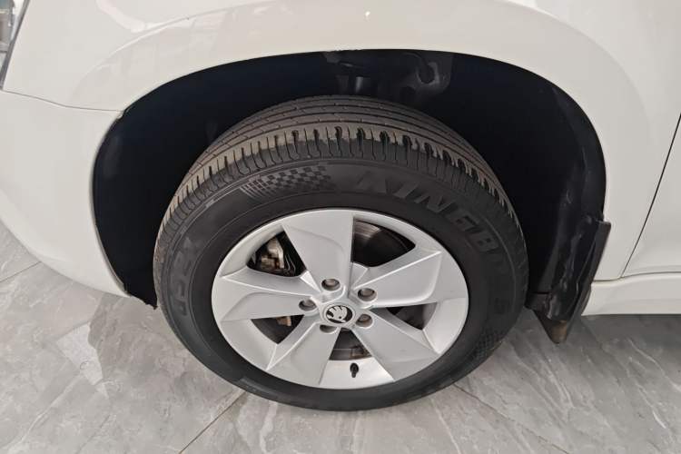 Used Skoda Yeti 2017 TSI280 DSG Car Enjoy Brothers Edition