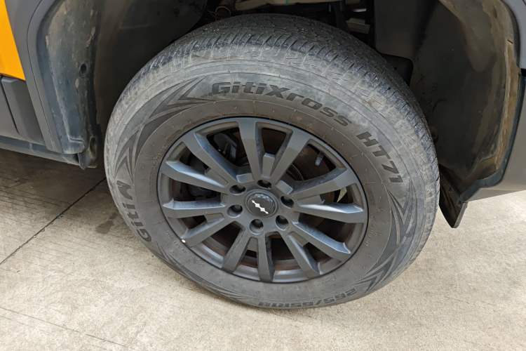 Used Formula Leopard Leopard 5 2023 Navigator Edition