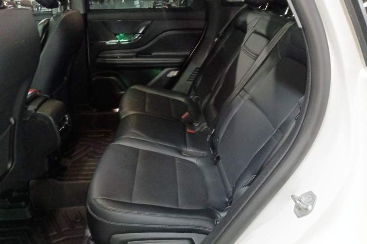 Used Lincoln Corsair 2020 2.0T Two-Wheel Drive Luxury Edition Left Rear Seat