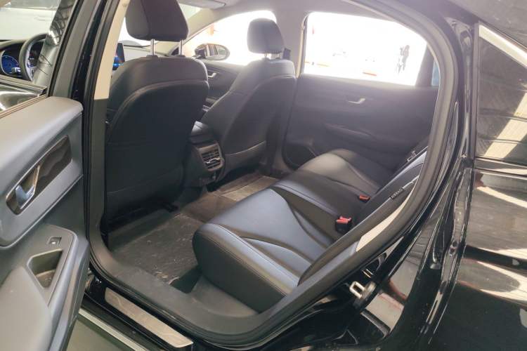 Used Hongqi E-QM5 2021 Charging Version Flagship Edition Left Rear Seat