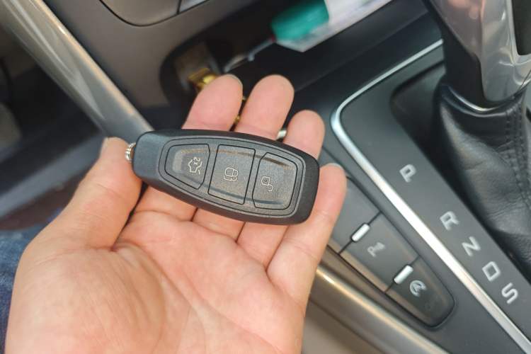 Used Ford Focus 2015 Sedan EcoBoost 180 Automatic Flagship Model Vehicle Key