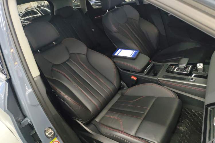 Used Audi Q5L 2022 40T RS Package Performance Model
