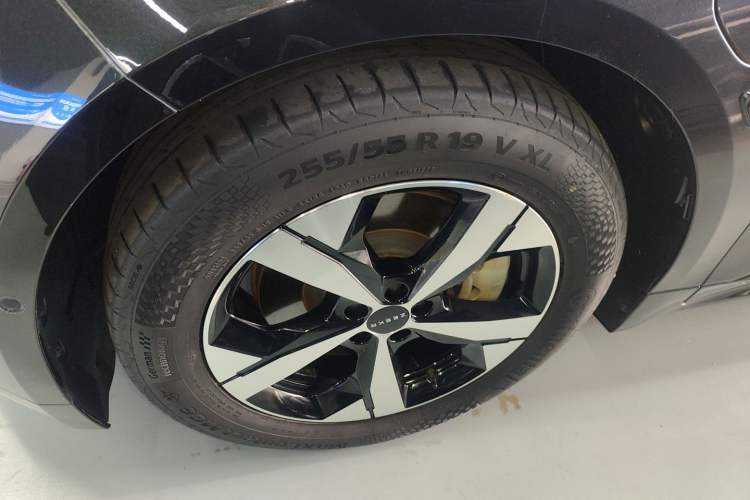 Used Zeekr 001 2022 Long-Range Dual-Motor WE Edition Exterior 4