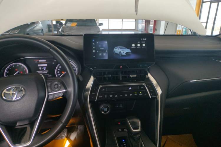 Used Toyota Venza 2023 2.0L CVT Two-Wheel Drive Luxury Edition