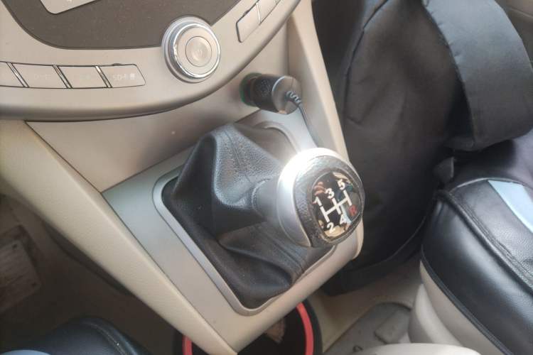 Used BYD S6 2013 Platinum Edition 2.0L Manual Elite Model
