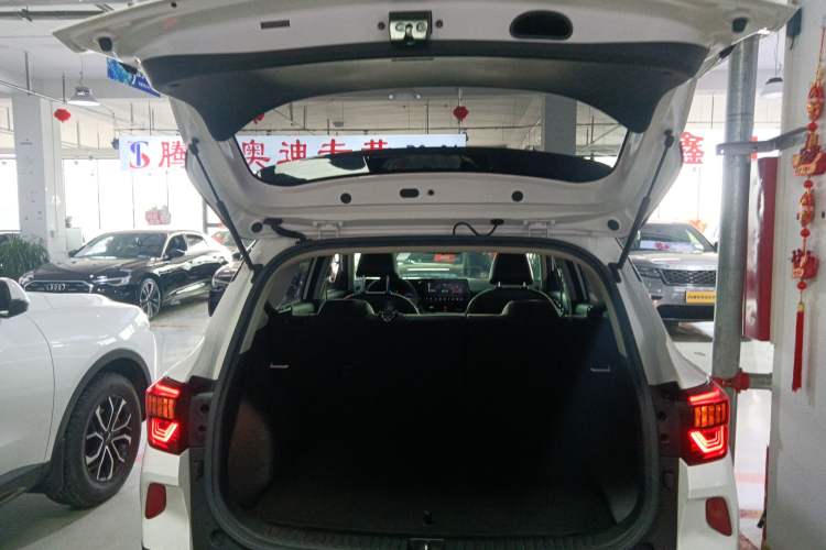 Used Kia KX3 2021 1.5L CVT Trend Edition Trunk
