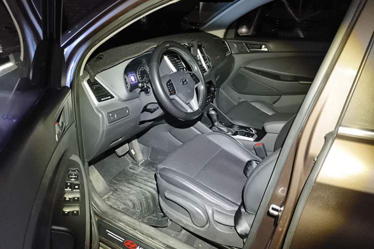 Used Hyundai Tucson 2015 1.6T Dual-Clutch Two-Wheel-Drive Smart Model